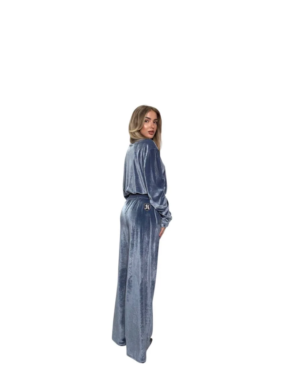 Elegant Tracksuit 7