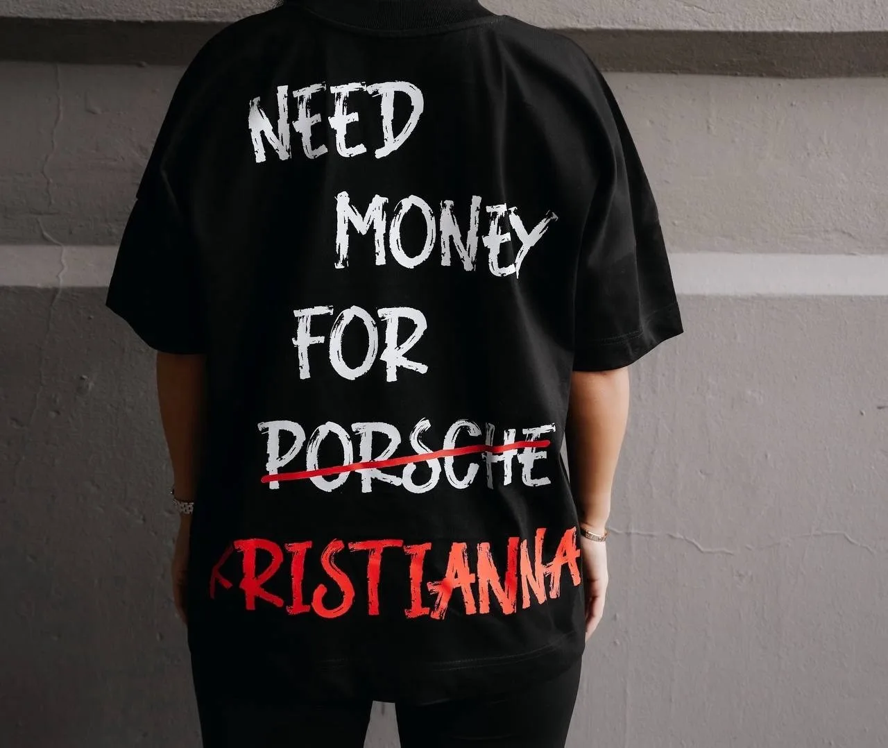 Oversized T-shirt - NEED MONEY FOR KRISTIANNA - Black 3