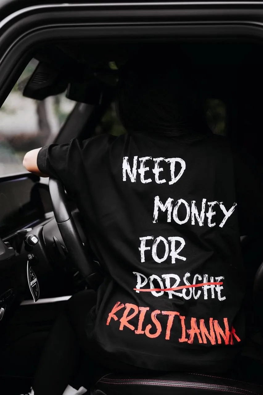 Oversized T-shirt - NEED MONEY FOR KRISTIANNA - Black 6