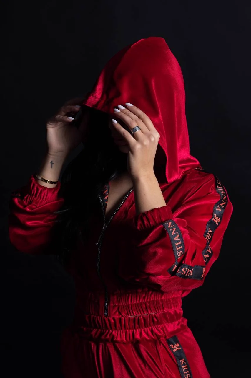 Red Kristianna tracksuit 3