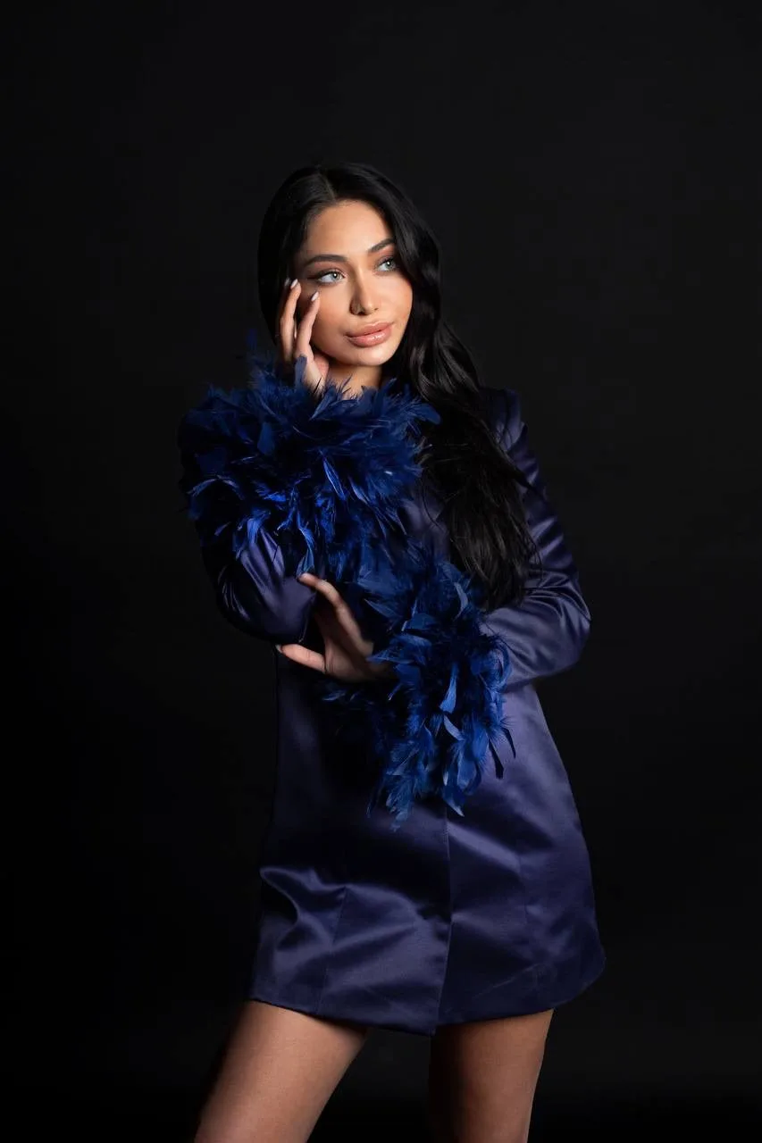 Suit with Feathers
